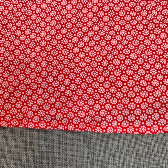 Old Navy Lightweight Tank Top Red White Floral Print Scoop Neck Small 100%Rayon - Picture 11 of 14